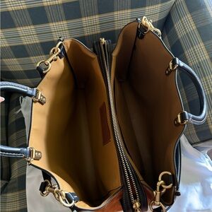 Rogue full size colorblock tote.